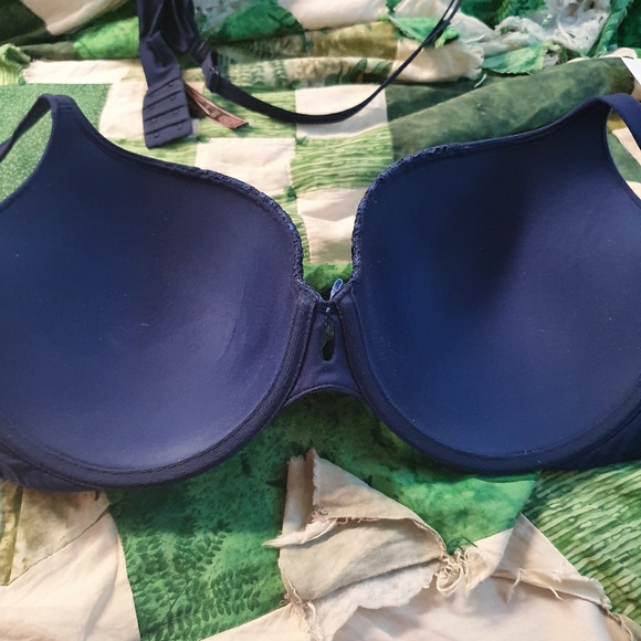 Victoria Secret bra - Picture 2 of 4